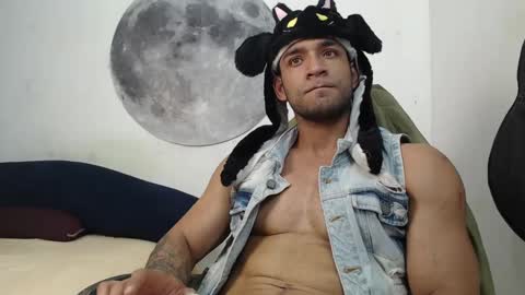 Juanes online show from 10-13-25, 11:27