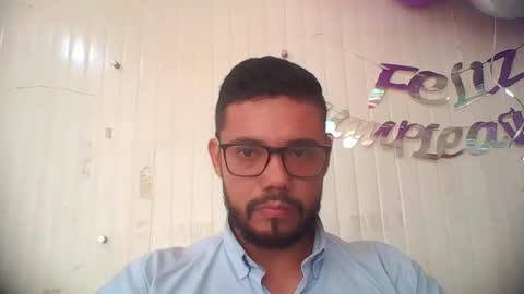 Snapshot of juanfe_style chatting on 12-05-25, 04:36 juanfe_style online show from 12-05-25, 04:36