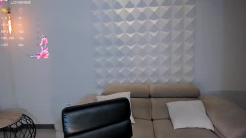 Juanita Clay online show from 12-11-24, 11:19