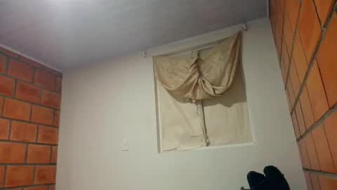 Snapshot of juankikplolol chatting on 10-05-25, 03:05 juankikplolol online show from 10-05-25, 03:05