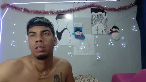 juanse_hot11 online show from 12-30-24, 12:42