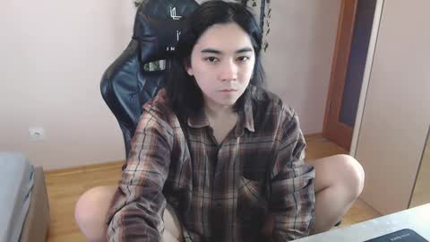 Aoi online show from 02-24-25, 05:09
