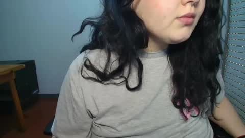 Snapshot of judithamelia chatting on 09-19-25, 09:37 Judithamelia online show from 09-19-25, 09:37