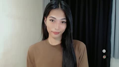 Snapshot of judy_fuckdoll chatting on 01-07-25, 01:46 JUDY online show from 01-07-25, 01:46