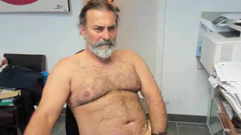 Snapshot of juergenkru chatting on 10-23-25, 05:55 Giovanni50pro online show from 10-23-25, 05:55