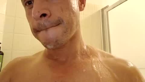 Snapshot of jugg2 chatting on 09-16-25, 11:22 Jugg online show from 09-16-25, 11:22