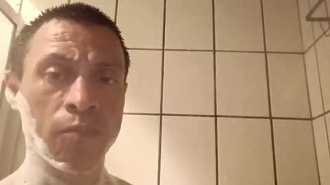 Snapshot of jugg2 chatting on 10-29-25, 07:43 Jugg online show from 10-29-25, 07:43