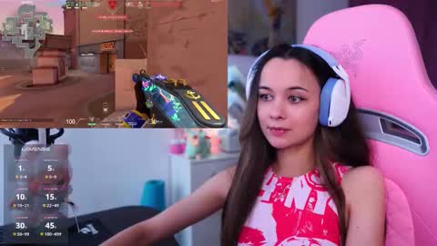 Angelina online show from 11-24-25, 11:54