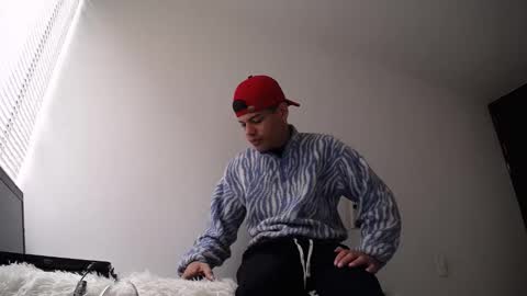 Miguel online show from 01-05-25, 04:16