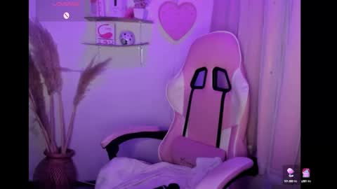 Snapshot of juicy_peach_ass chatting on 09-15-25, 10:54 valeska online show from 09-15-25, 10:54