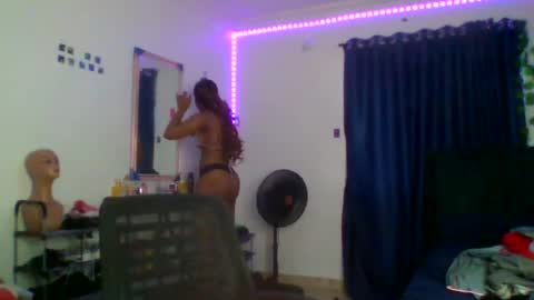 Emily online show from 10-04-25, 08:12