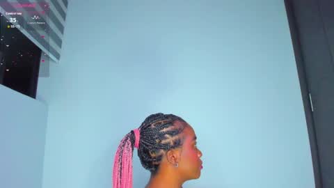 Snapshot of juicy_sky chatting on 04-02-26, 02:09 Your Paradise online show from 04-02-26, 02:09