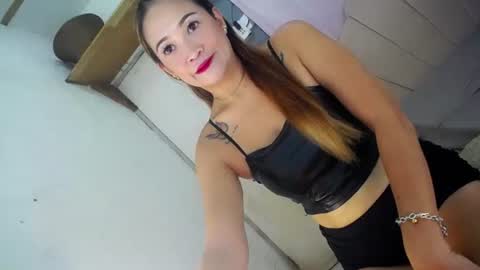 Snapshot of juicyliciousgirl chatting on 02-15-26, 05:48 Den online show from 02-15-26, 05:48