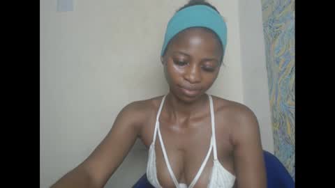 juicypiexx online show from 02-12-25, 01:30
