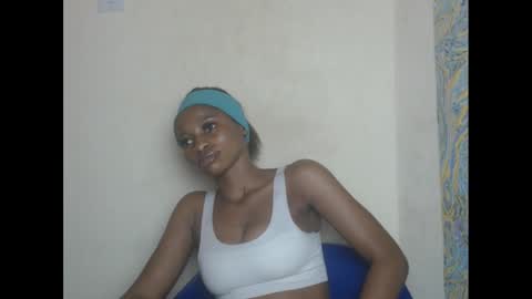 juicypiexx online show from 02-14-25, 11:53