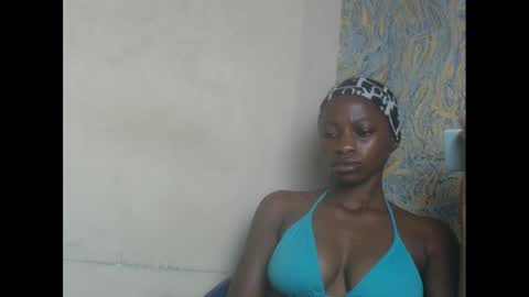 juicypiexx online show from 03-08-25, 10:24