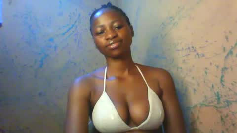 juicypiexx online show from 09-08-25, 08:19