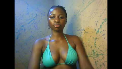 juicypiexx online show from 09-13-25, 11:59