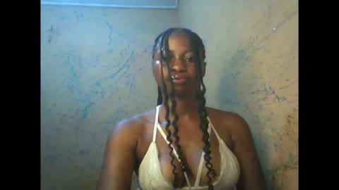 juicypiexx online show from 11-10-25, 11:37