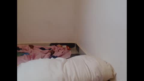 Snapshot of juicyxpink chatting on 03-07-25, 02:45 juicyxpink online show from 03-07-25, 02:45