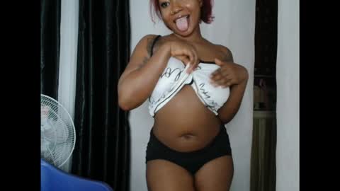 Snapshot of juicyxpink chatting on 09-10-25, 11:49 juicyxpink online show from 09-10-25, 11:49