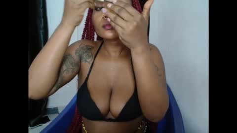 Snapshot of juicyxpink chatting on 10-06-25, 11:24 juicyxpink online show from 10-06-25, 11:24