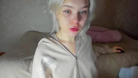 Anna online show from 09-30-25, 09:31