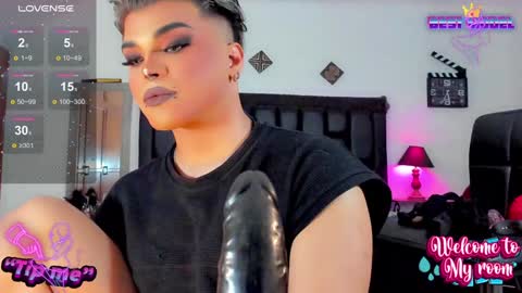 Snapshot of jujubee_lander chatting on 01-17-25, 06:23 Jujubee online show from 01-17-25, 06:23