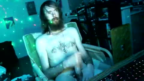 Snapshot of jukeb0x77 chatting on 11-19-25, 09:42 Juk3B0x77 online show from 11-19-25, 09:42