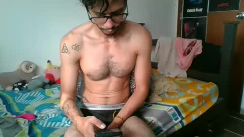 Julfigo online show from 12-28-24, 01:28