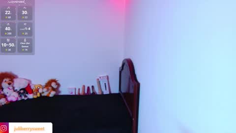 Juliana online show from 11-16-25, 02:06