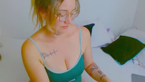  Juliana Torres  online show from 02-04-26, 06:58