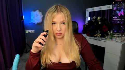 Snapshot of juli_kisss chatting on 12-24-24, 08:27 juli kisss online show from 12-24-24, 08:27