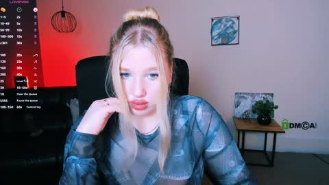 Snapshot of juli_kisss chatting on 12-29-24, 10:36 juli kisss online show from 12-29-24, 10:36
