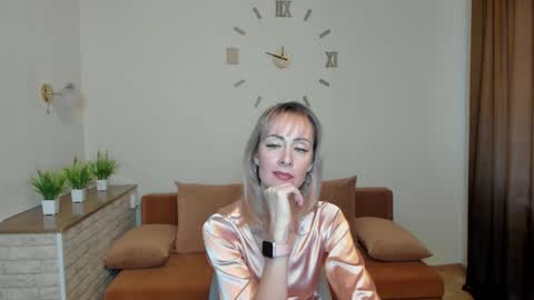 julia__cherry_ online show from 12-08-24, 10:52