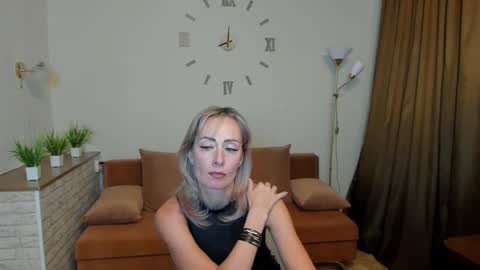 julia__cherry_ online show from 01-16-25, 01:58