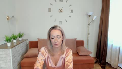 julia__cherry_ online show from 01-22-25, 11:56
