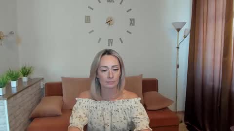 julia__cherry_ online show from 02-09-25, 11:14
