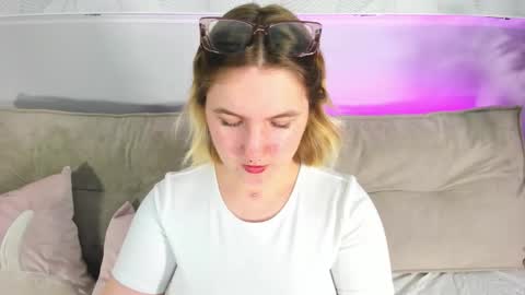 Snapshot of julia_jips chatting on 09-18-25, 08:05 Julia Jips online show from 09-18-25, 08:05