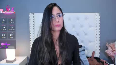 J U L IA   M A R T I N E Z online show from 09-22-25, 11:34
