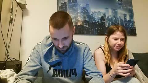 julia_official online show from 02-14-25, 08:26