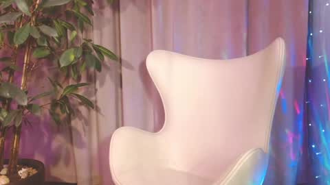 Snapshot of julia_renard chatting on 02-02-25, 08:08 Julia online show from 02-02-25, 08:08