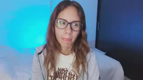 Snapshot of julia_roberts420 chatting on 10-19-25, 06:41 Julia Schedule 10 pm to 4 am GTM-5 online show from 10-19-25, 06:41