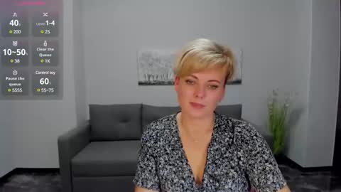 Snapshot of julia_wilsons chatting on 12-07-24, 09:39 Julia online show from 12-07-24, 09:39