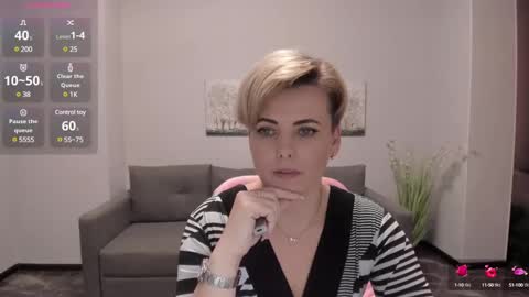 Snapshot of julia_wilsons chatting on 12-13-24, 10:41 Julia online show from 12-13-24, 10:41