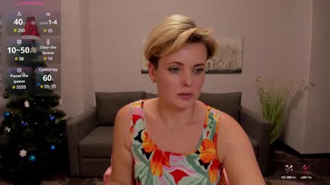 Snapshot of julia_wilsons chatting on 12-16-24, 04:38 Julia online show from 12-16-24, 04:38