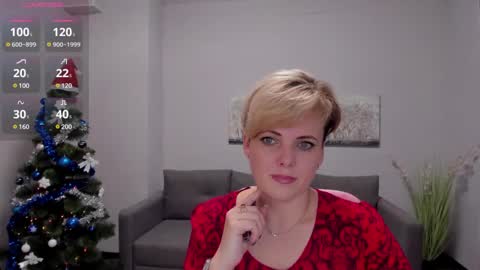Snapshot of julia_wilsons chatting on 12-25-24, 04:43 Julia online show from 12-25-24, 04:43