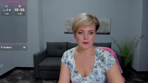 Snapshot of julia_wilsons chatting on 01-24-25, 10:00 Julia online show from 01-24-25, 10:00