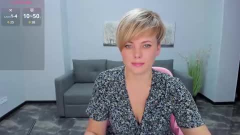 Snapshot of julia_wilsons chatting on 02-05-25, 01:00 Julia online show from 02-05-25, 01:00