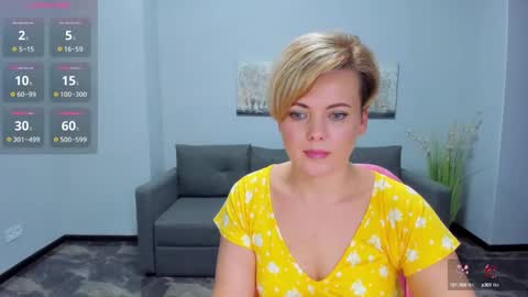 Snapshot of julia_wilsons chatting on 02-06-25, 04:14 Julia online show from 02-06-25, 04:14